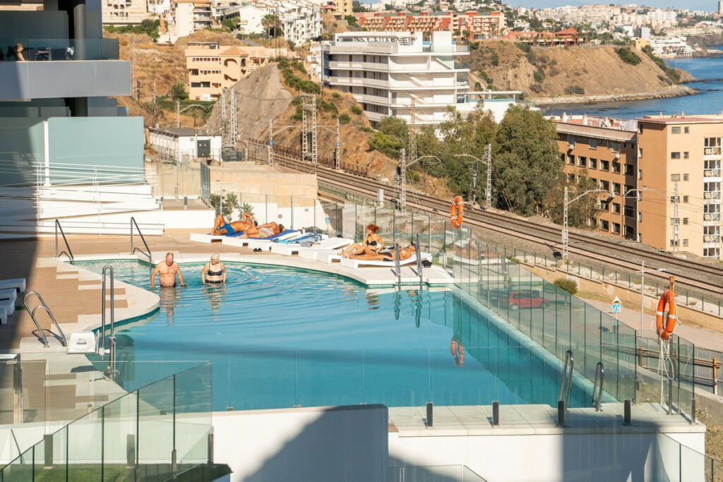 Middle Floor Apartment Fuengirola Málaga - image 18