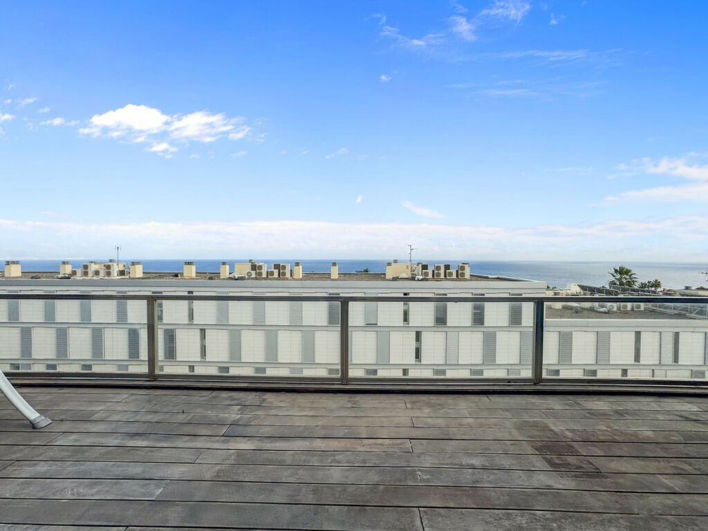 Penthouse Manilva Málaga - image 18
