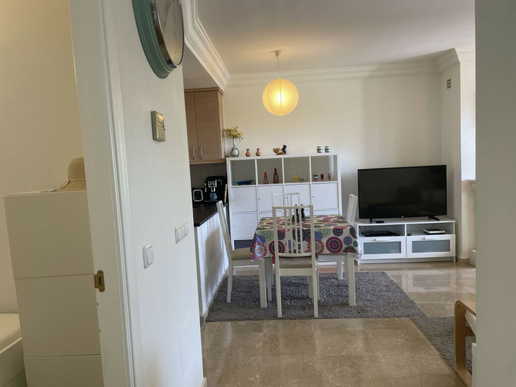 Ground Floor Apartment Selwo Málaga - image 21