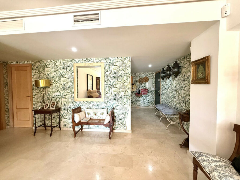 Ground Floor Apartment Guadalmina Baja Málaga - image 19