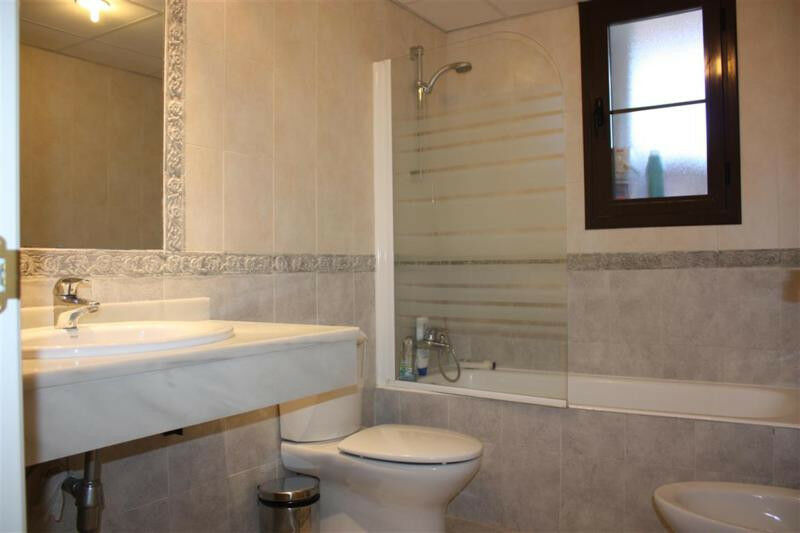 Middle Floor Apartment New Golden Mile Málaga - image 19