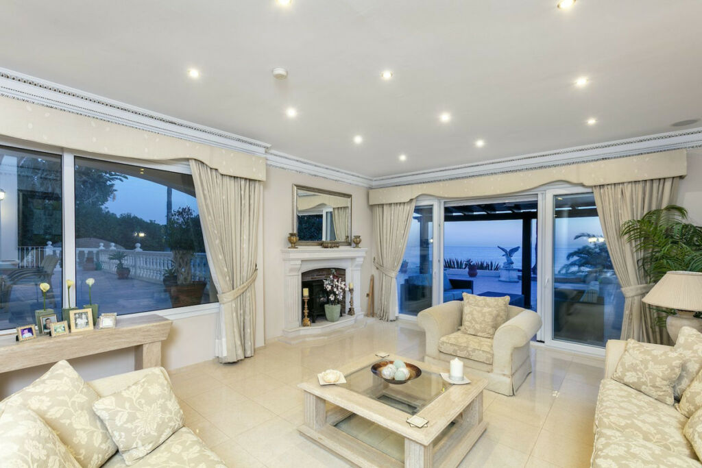 Detached Villa Marbesa Málaga - image 18