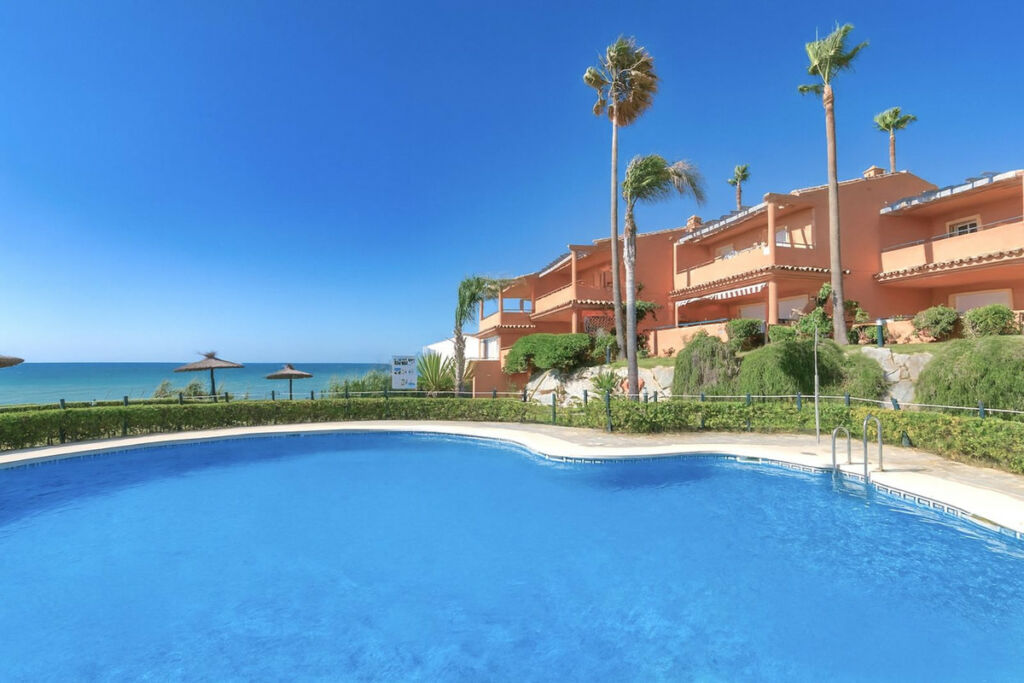 Townhouse Estepona Málaga - image 19