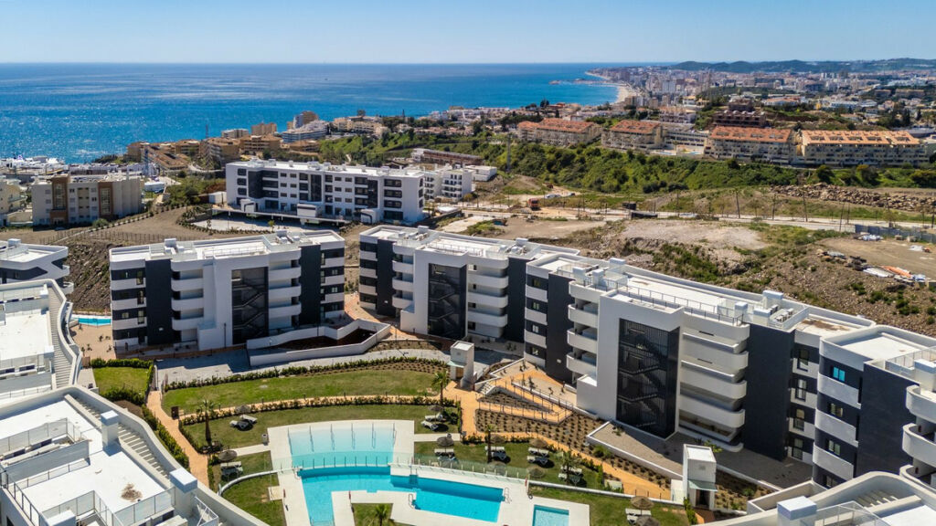 Top Floor Apartment Fuengirola Málaga - image 19