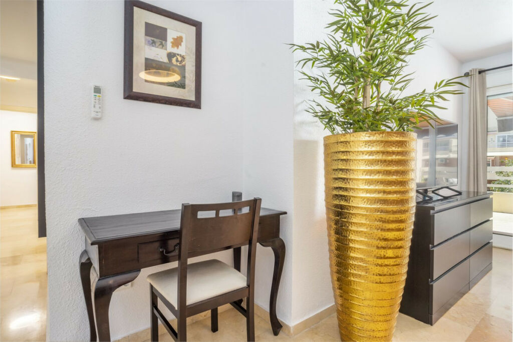 Middle Floor Apartment Marbella Málaga - image 19