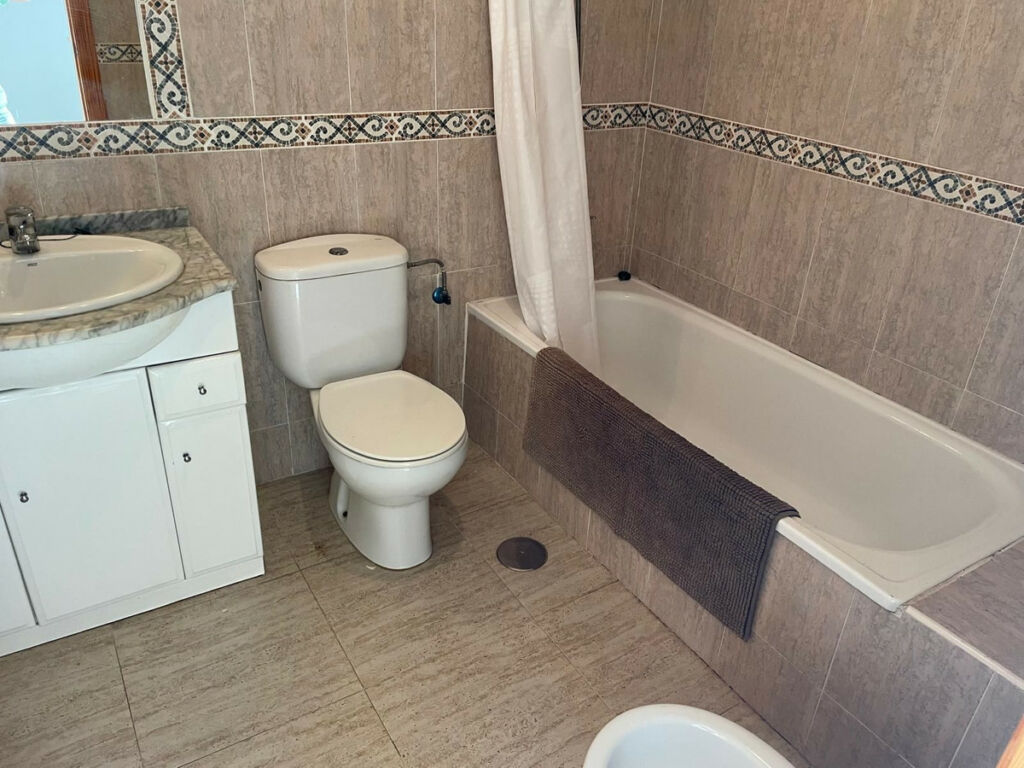 Townhouse Daya Nueva Alicante - image 19