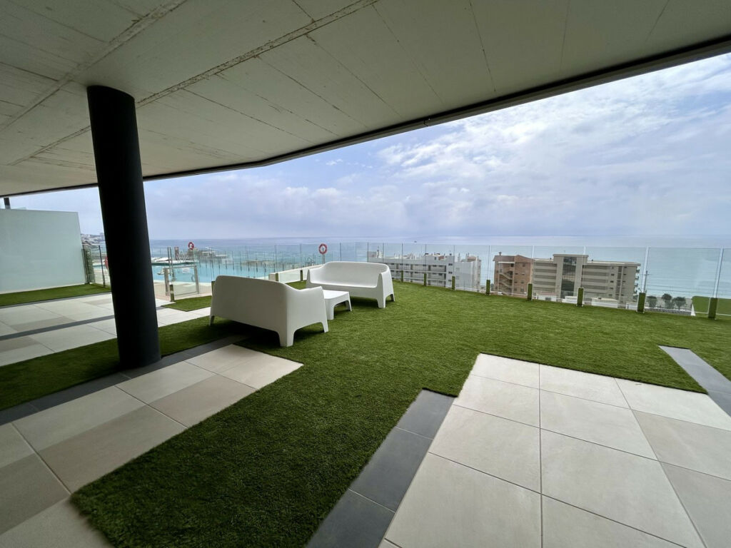 Middle Floor Apartment Fuengirola Málaga - image 19