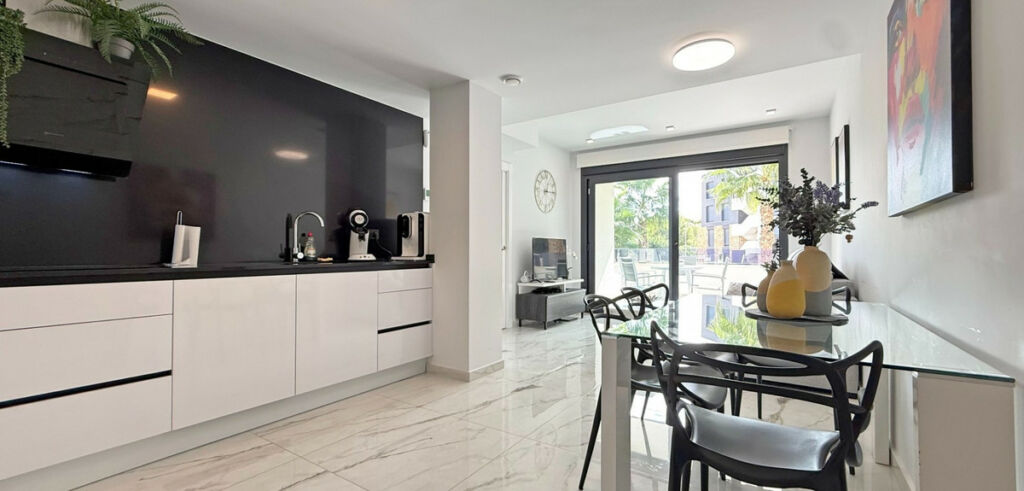Middle Floor Apartment Los Altos Alicante - image 19