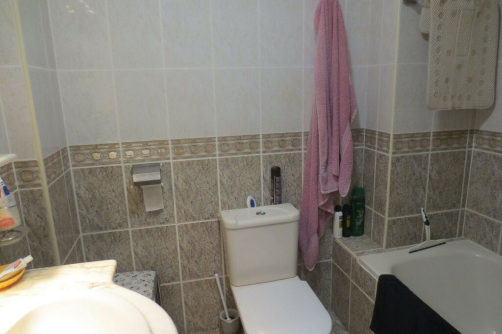 Middle Floor Apartment Fuengirola Málaga - image 19