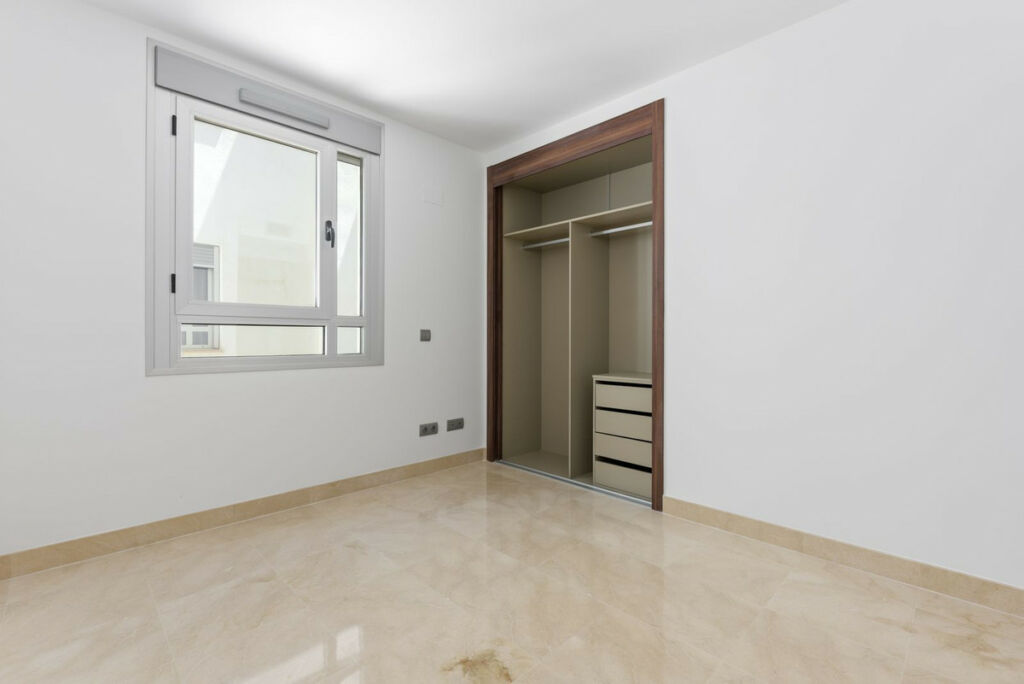 Middle Floor Apartment Marbella Málaga - image 19