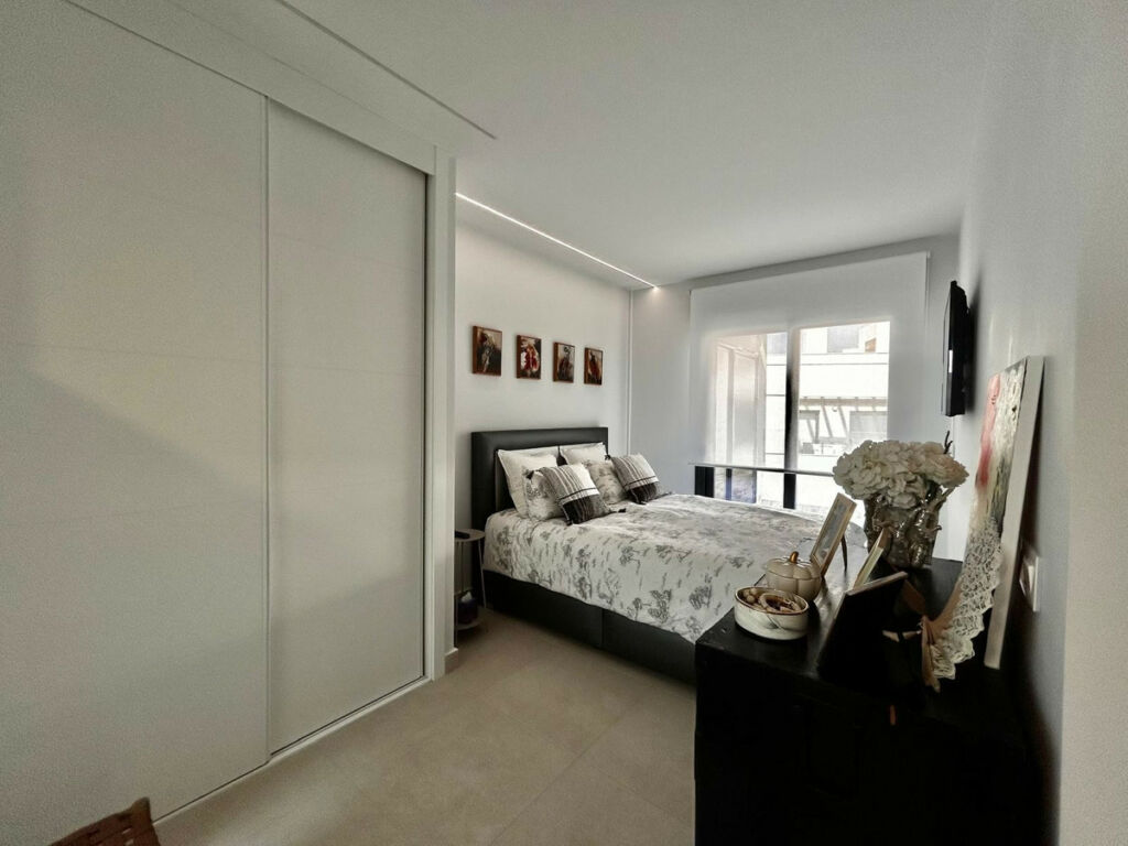 Penthouse Villamartin Alicante - image 19