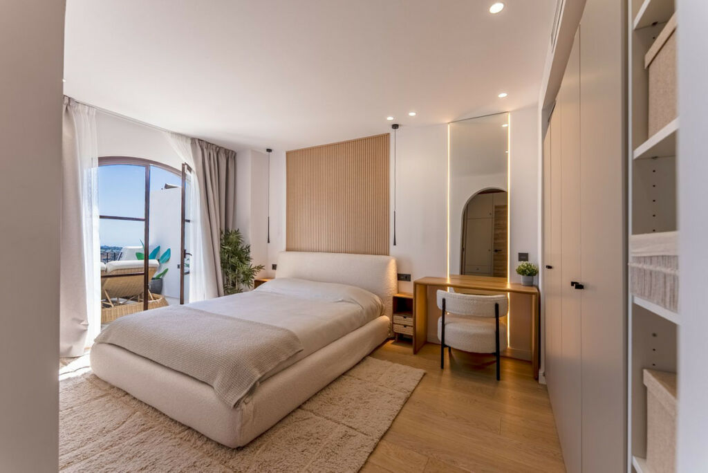 Townhouse Benahavís Málaga - image 19