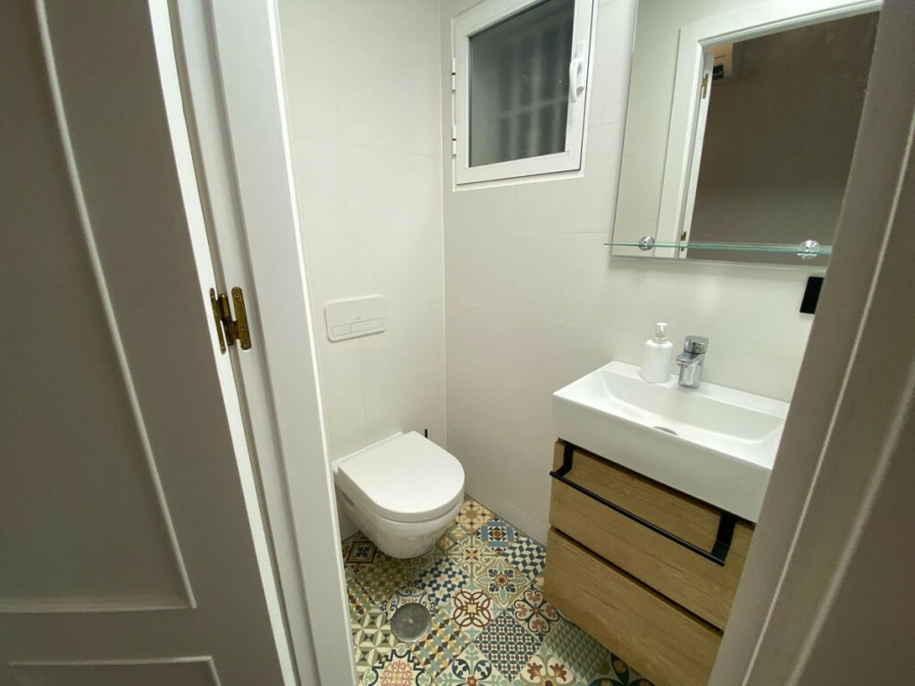 Middle Floor Apartment Torrevieja Alicante - image 19