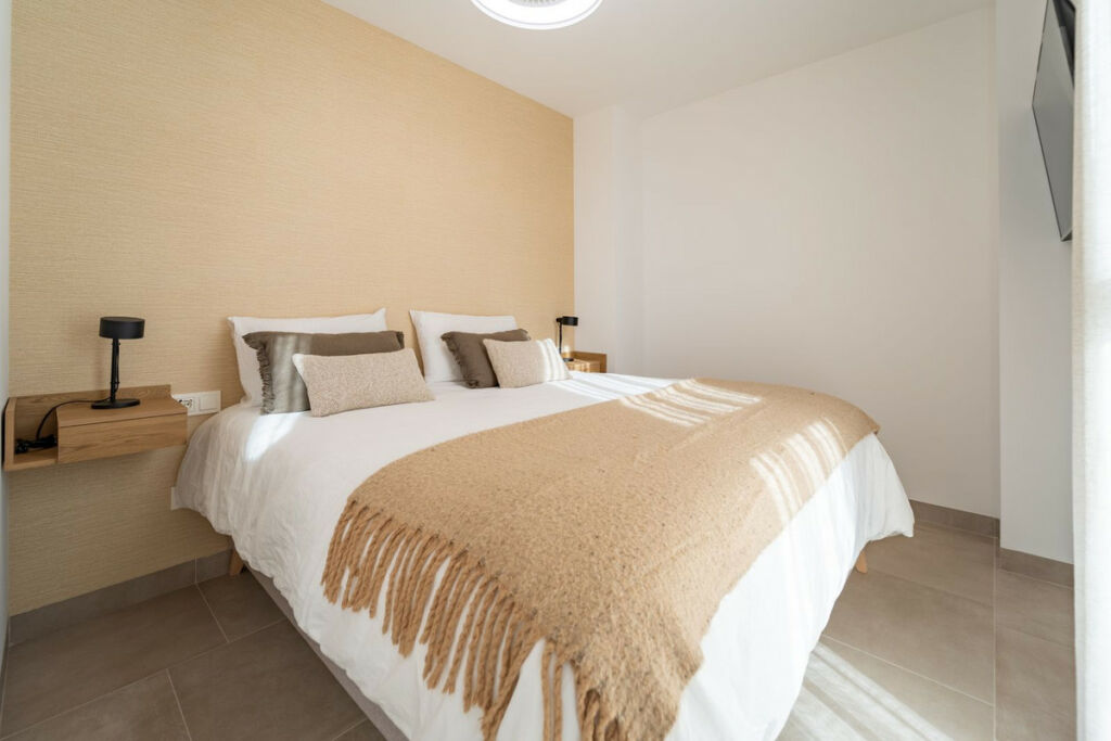 Middle Floor Apartment Fuengirola Málaga - image 19