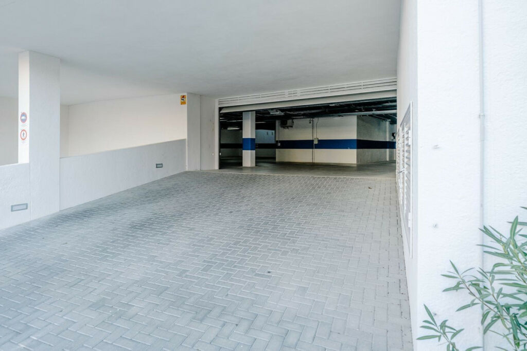 Middle Floor Apartment Benidorm Alicante - image 19