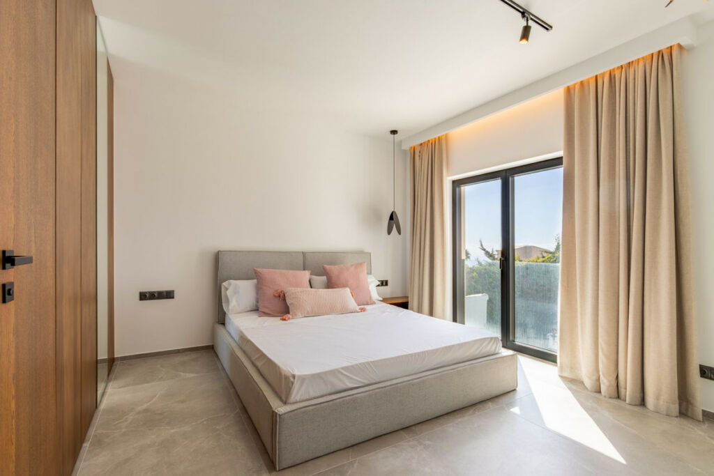Detached Villa Cumbre del Sol Alicante - image 19