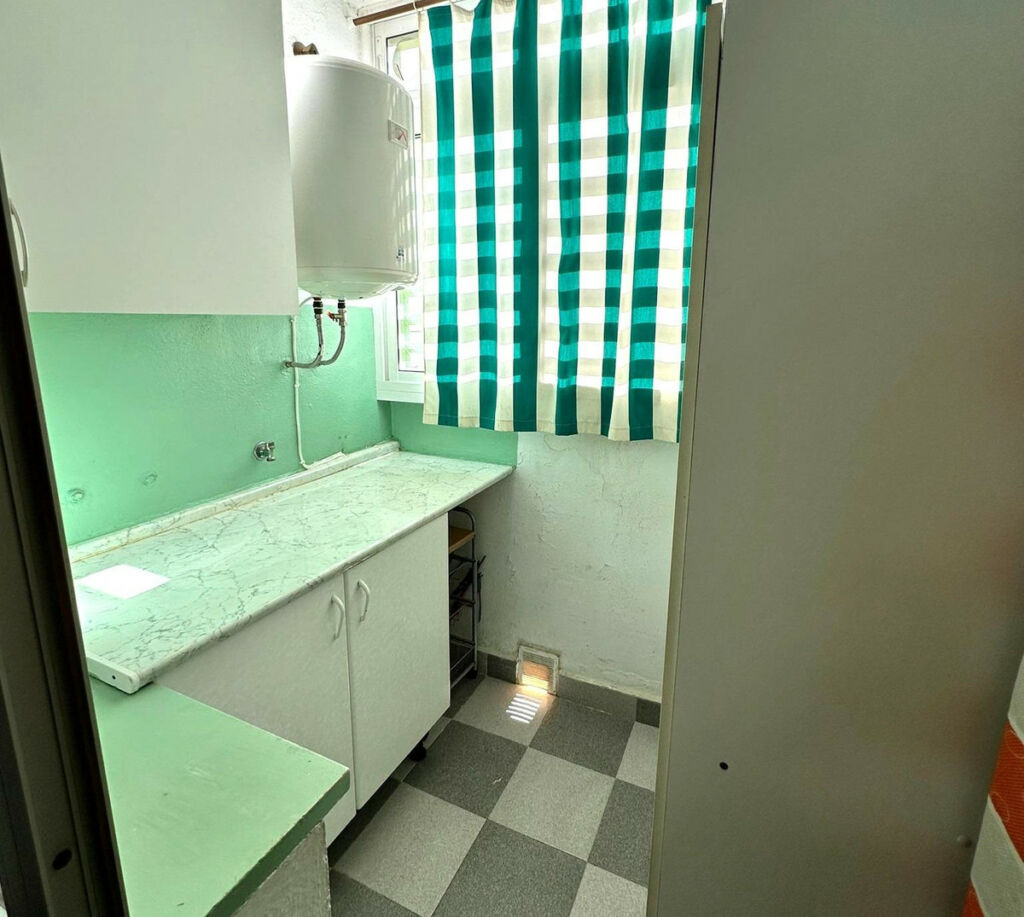 Middle Floor Apartment Benalmadena Málaga - image 29