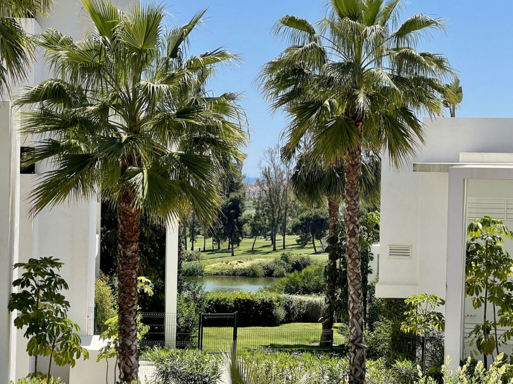 Middle Floor Apartment Benahavís Málaga - image 19