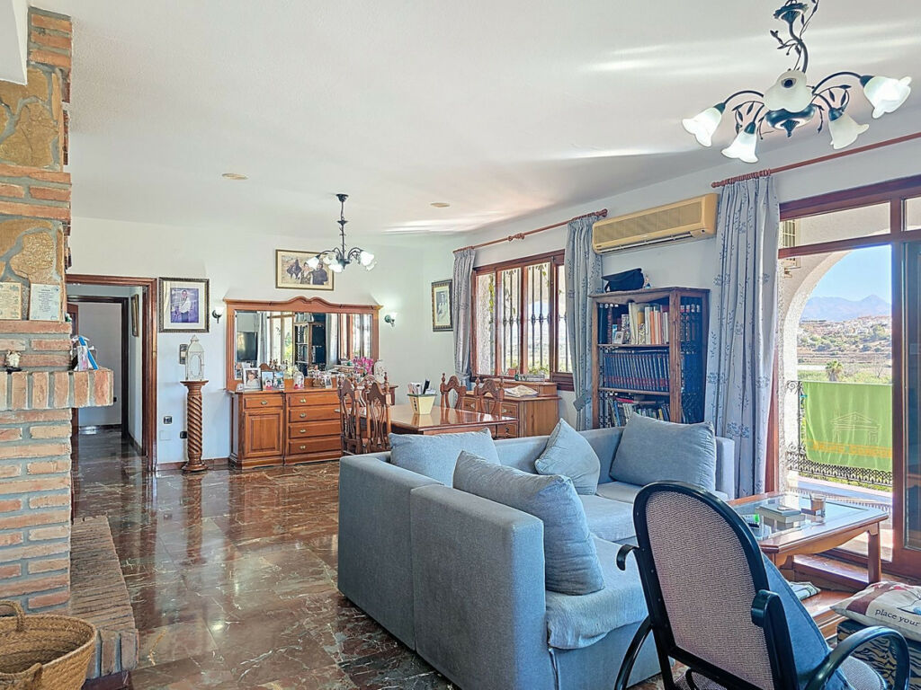 Detached Villa Almayate Málaga - image 19