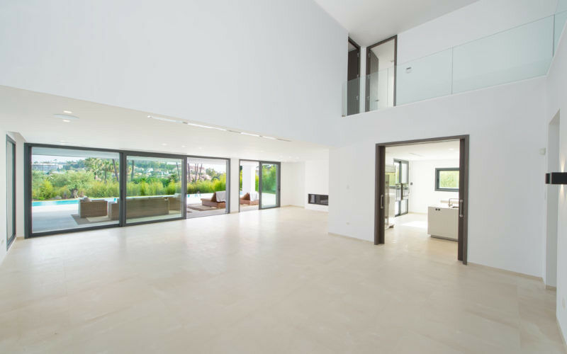 Detached Villa Nueva Andalucía Málaga - image 19