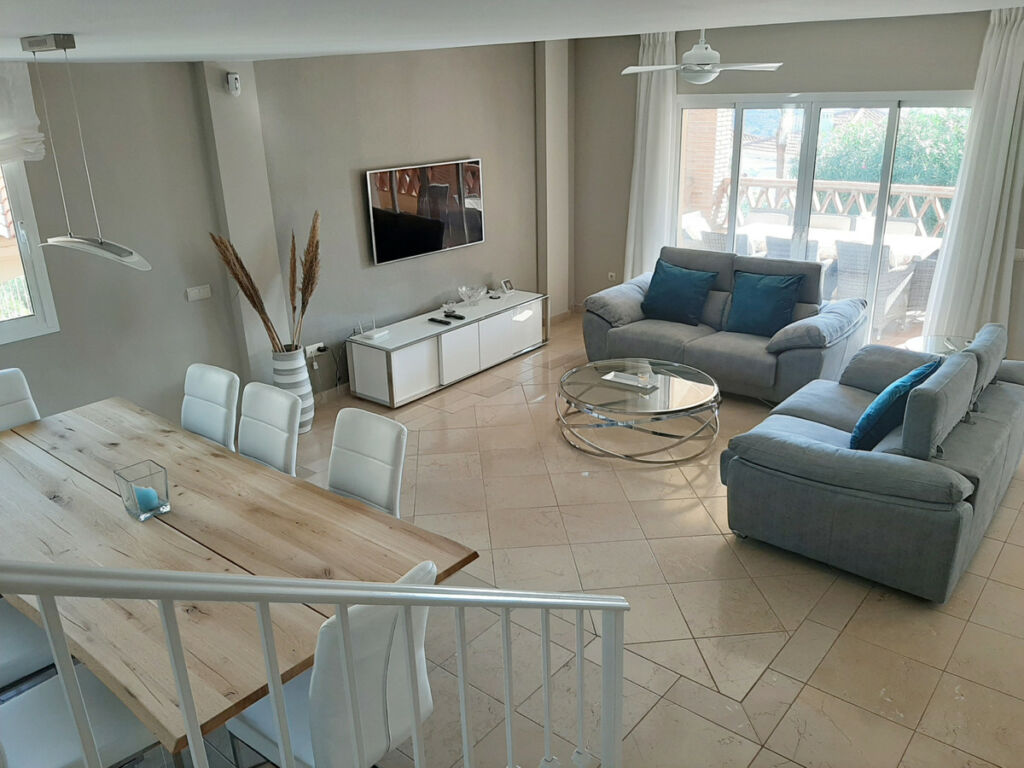 Detached Villa Riviera del Sol Málaga - image 19