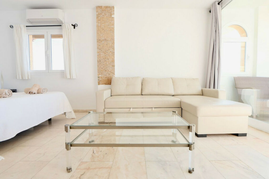 Middle Floor Apartment Puerto de Cabopino Málaga - image 18