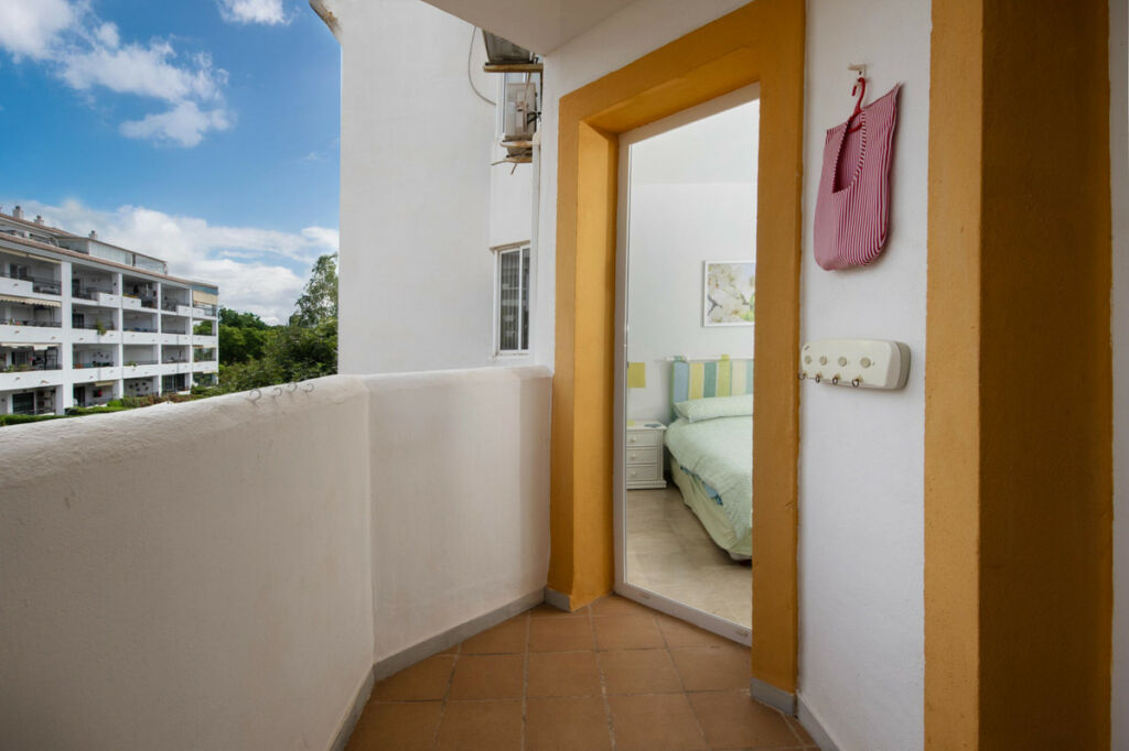 Ground Floor Apartment Calahonda Málaga - image 19