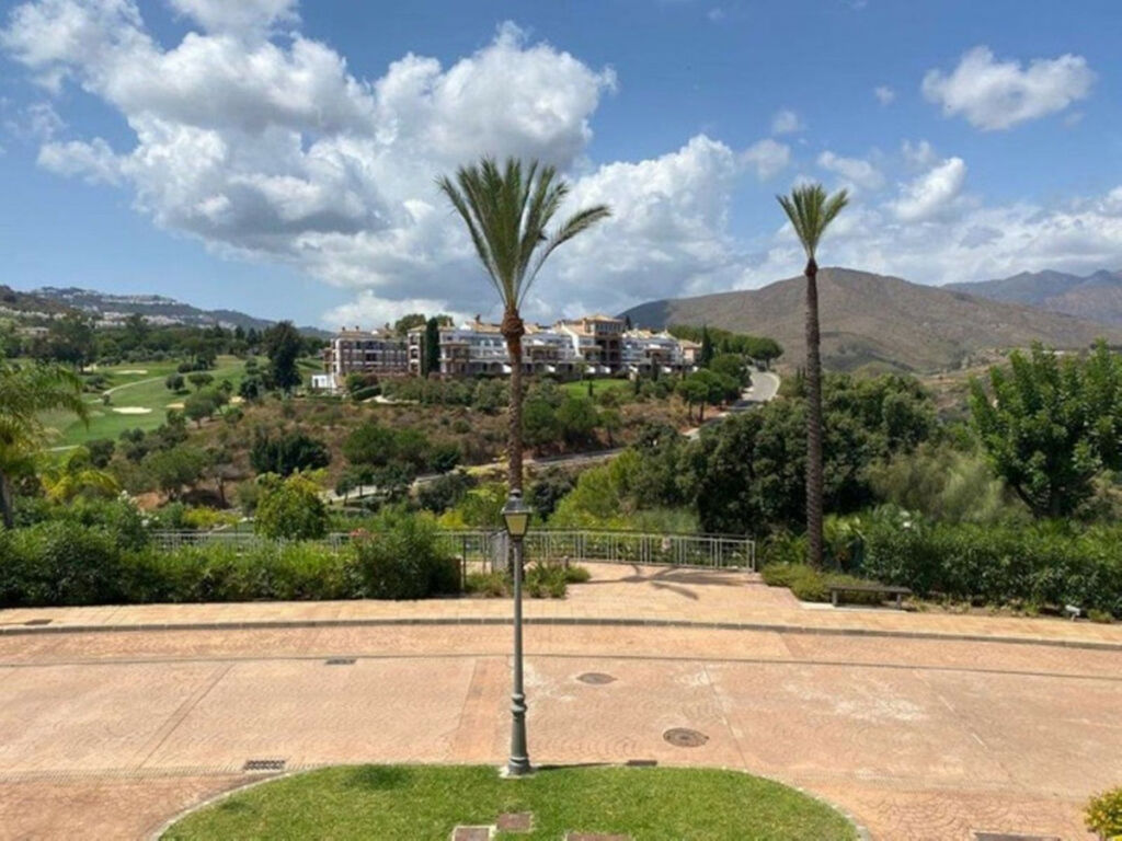 Townhouse La Cala Golf Málaga - image 19