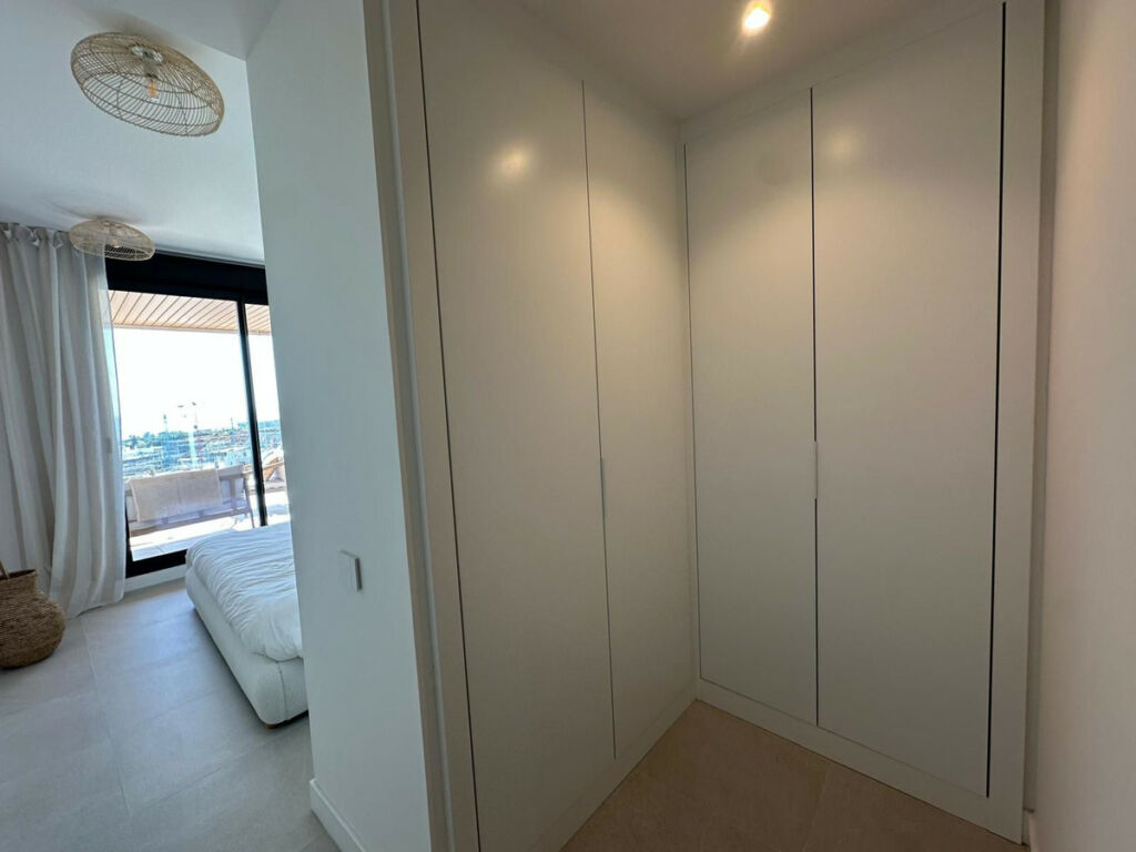 Middle Floor Apartment Selwo Málaga - image 19
