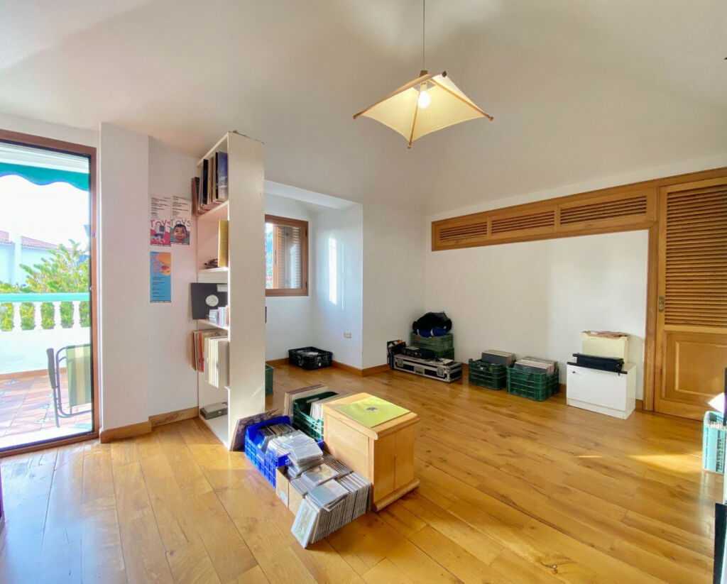 Detached Villa Marbella Málaga - image 19