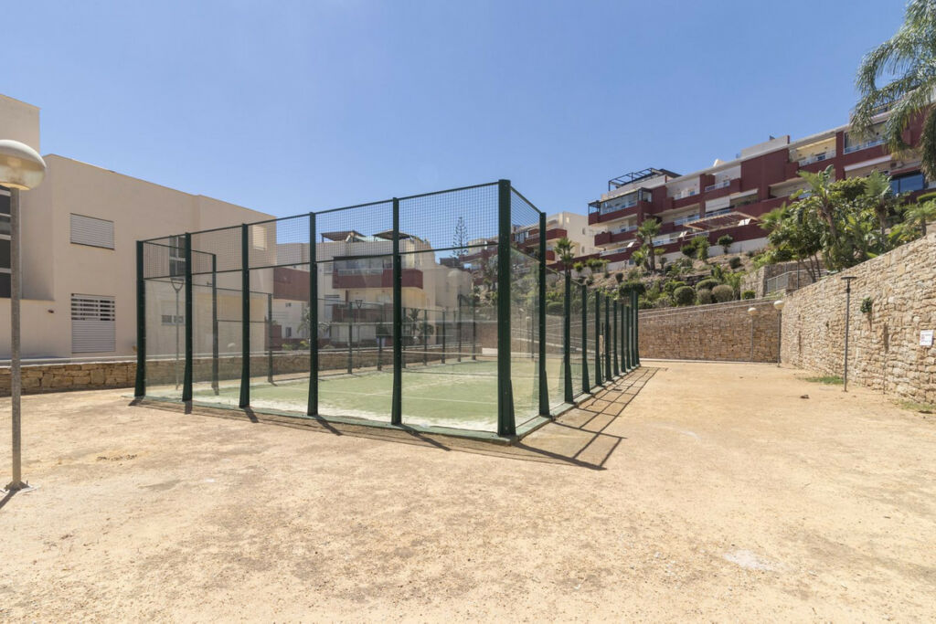 Middle Floor Apartment Benalmadena Málaga - image 19