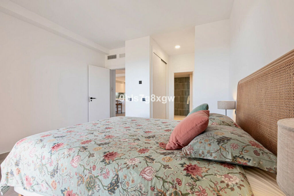 Middle Floor Apartment Benahavís Málaga - image 19