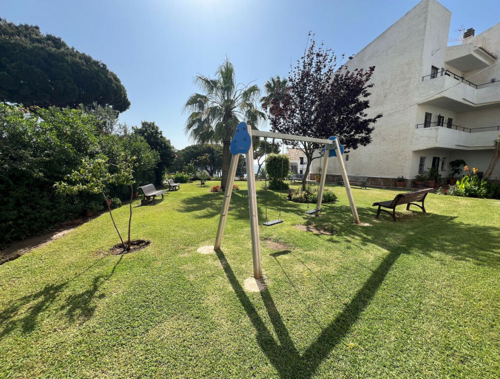 Middle Floor Apartment Torrenueva Málaga - image 19