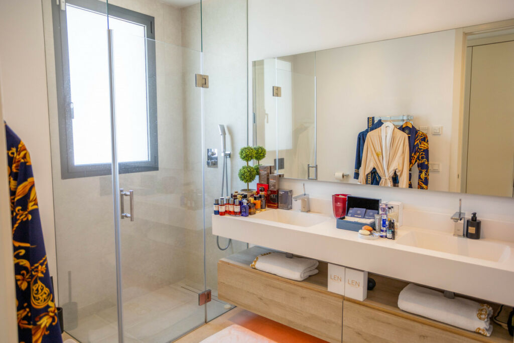 Detached Villa Estepona Málaga - image 19