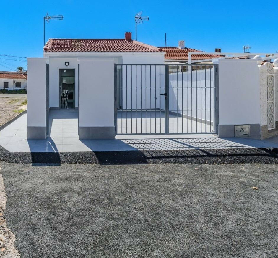 Bungalow Torrevieja Alicante - image 19