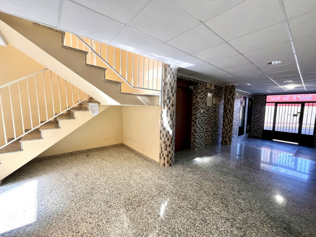 Middle Floor Apartment San Miguel de Salinas Alicante - image 19