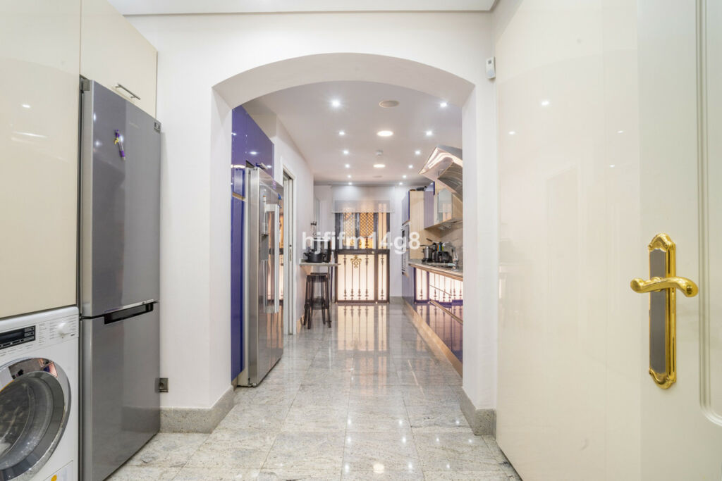 Ground Floor Apartment Puerto Banús Málaga - image 19