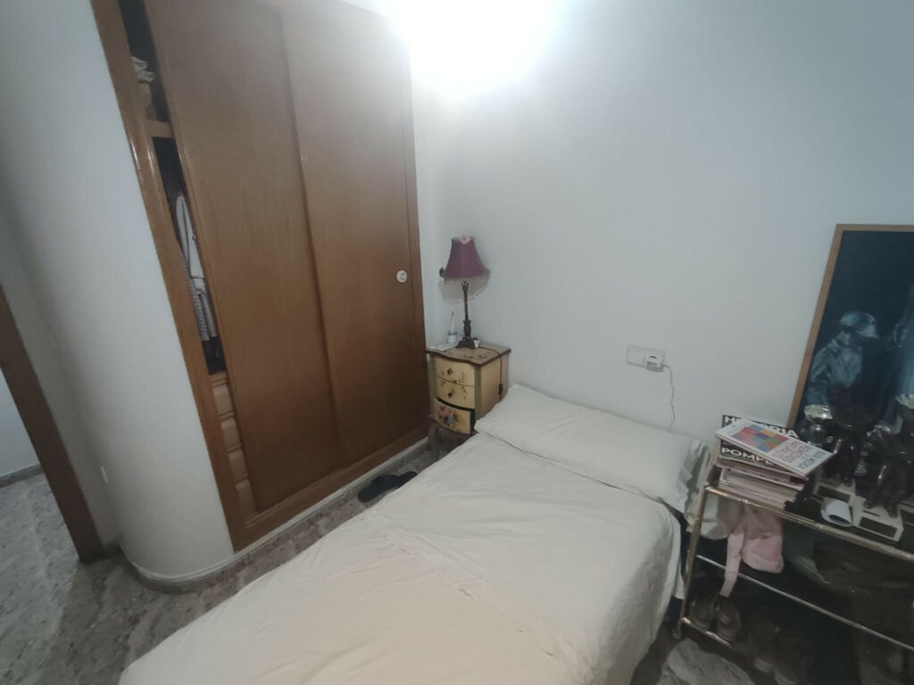Middle Floor Apartment Torrevieja Alicante - image 19