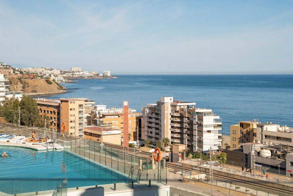 Middle Floor Apartment Fuengirola Málaga - image 19