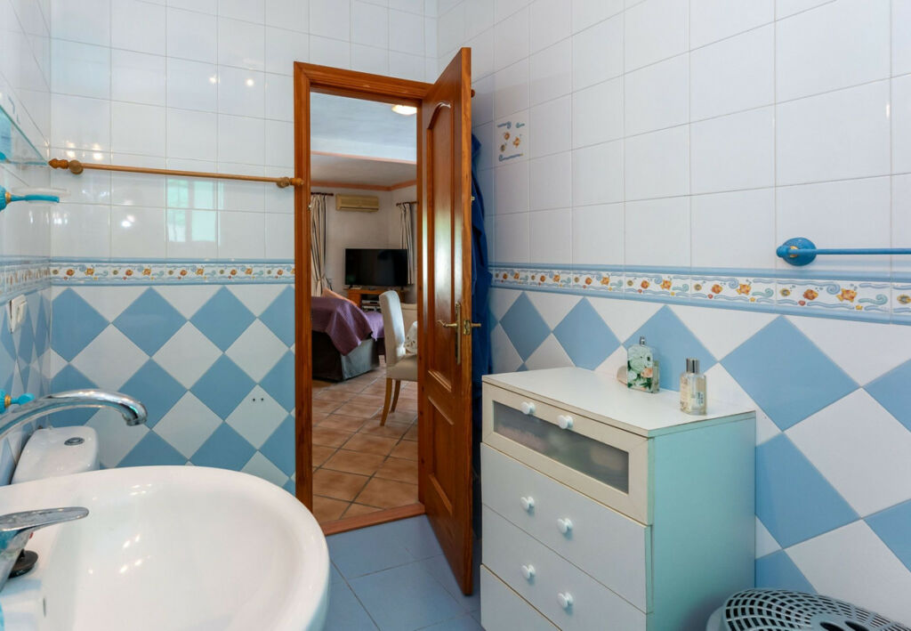 Detached Villa Coín Málaga - image 19