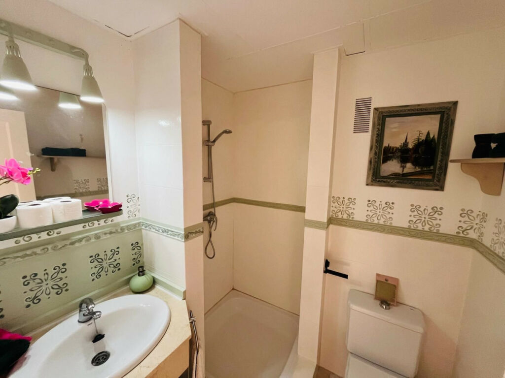 Penthouse Manilva Málaga - image 19