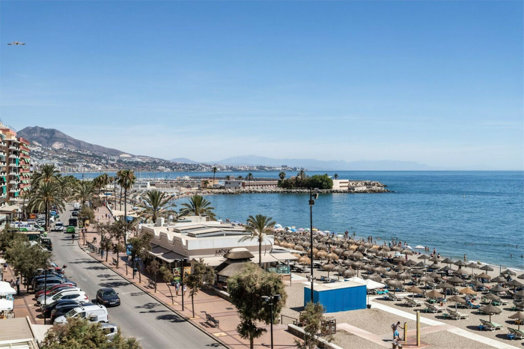 Middle Floor Apartment Fuengirola Málaga - image 19