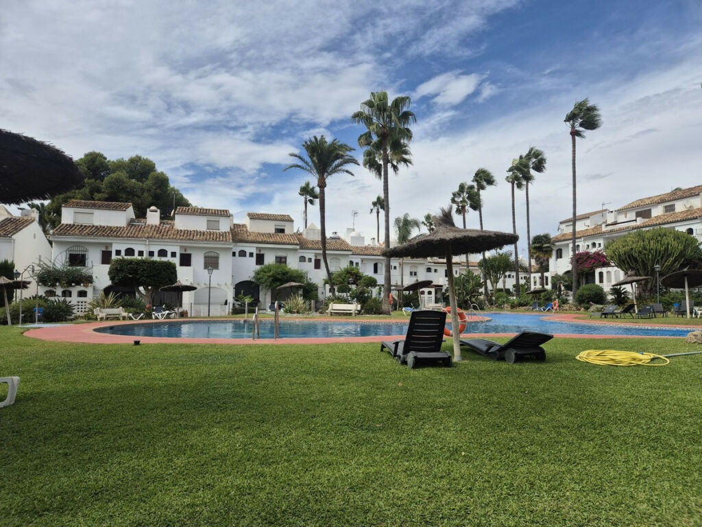 Townhouse Guadalmina Baja Málaga - image 19