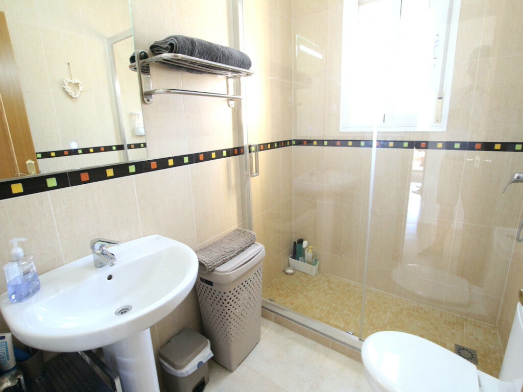 Detached Villa Benimar Alicante - image 19