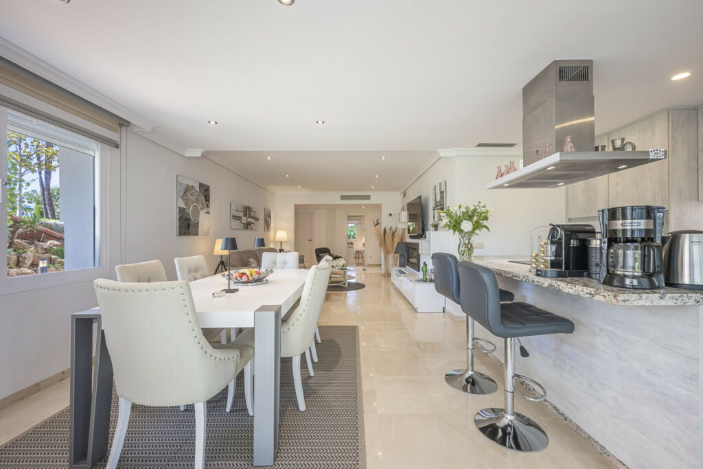 Ground Floor Apartment Estepona Málaga - image 19