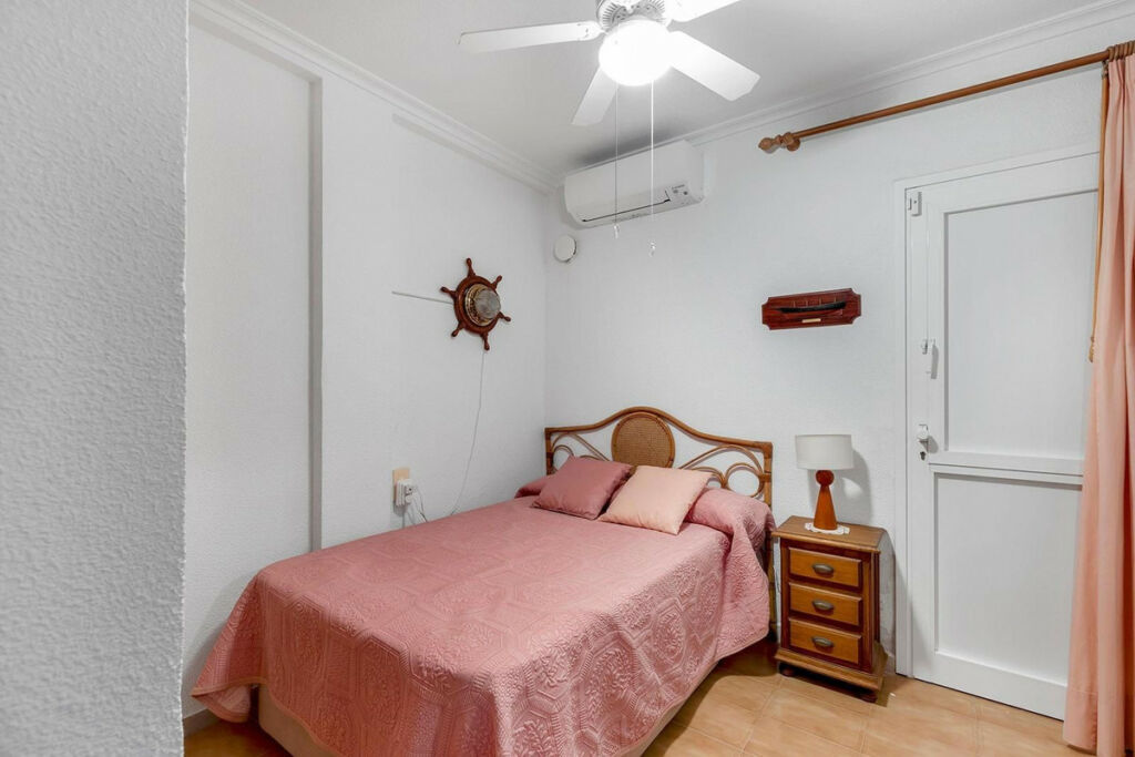 Ground Floor Apartment Torrevieja Alicante - image 19