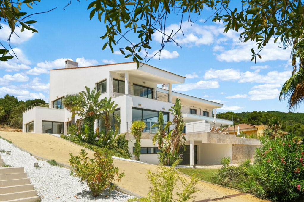 Detached Villa Sotogrande Cádiz - image 19