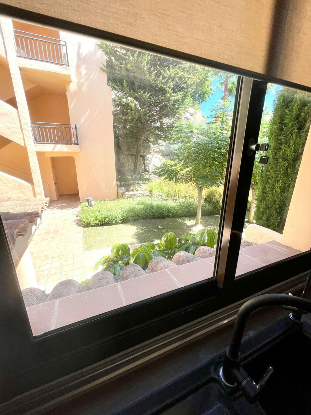 Ground Floor Apartment Benahavís Málaga - image 19
