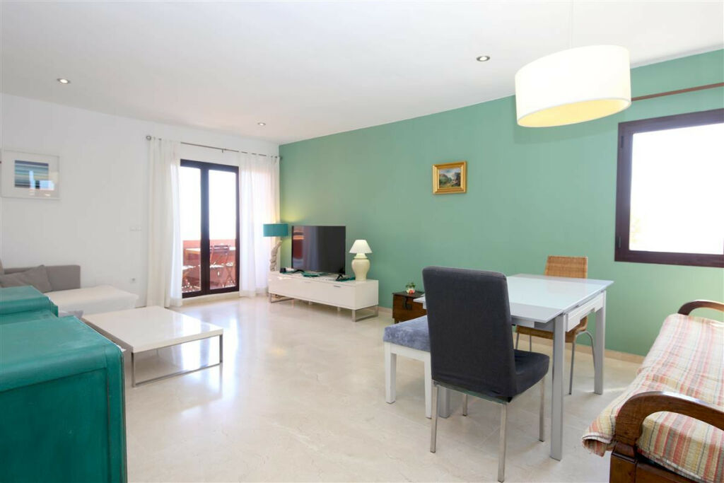 Middle Floor Apartment Estepona Málaga - image 19