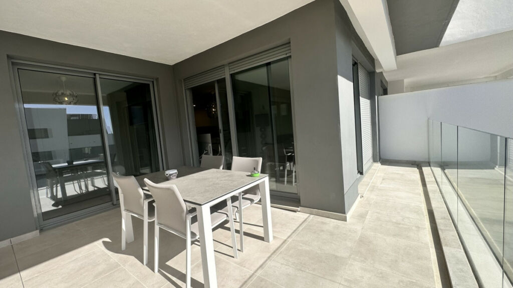 Middle Floor Apartment Selwo Málaga - image 18